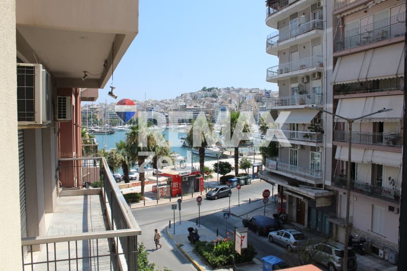 Διαμέρισμα στην Πασαλιμάνι, Πειραιάς — Φωτογραφία 1 από 18