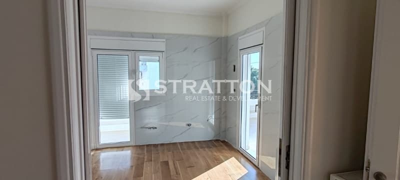 Apartment in Ano Voula, Voula — Photo 12 of 30