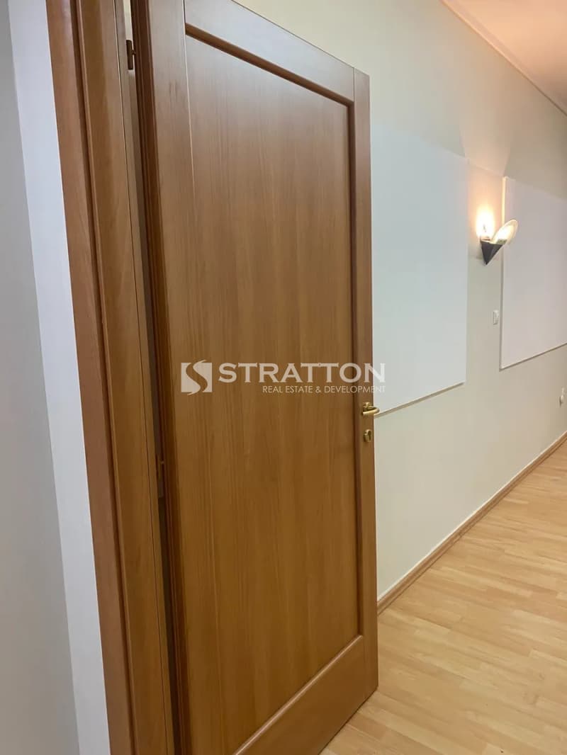 Office in Platia Kanigos, Exarchia - Neapoli — Photo 13 of 13