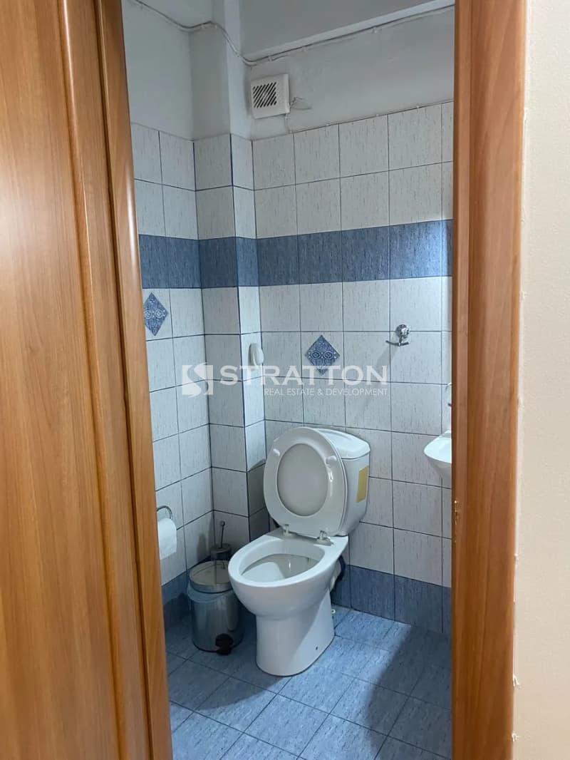 Office in Platia Kanigos, Exarchia - Neapoli — Photo 9 of 13