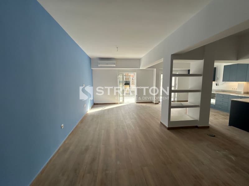 Apartment in Agios Vasileios, Piraeus — Photo 1 of 7