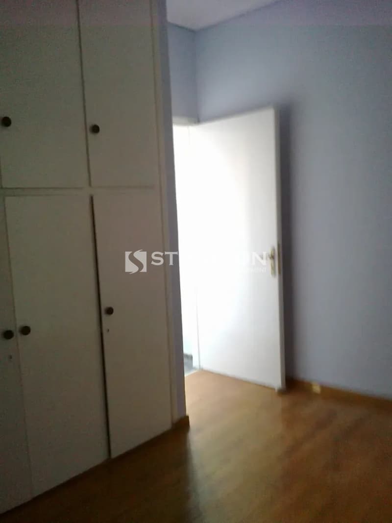 Apartment in Chatzikiriakeio, Piraeus — Photo 9 of 11