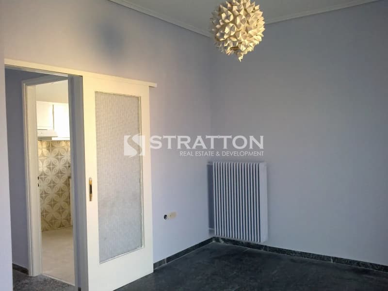 Apartment in Chatzikiriakeio, Piraeus — Photo 5 of 11