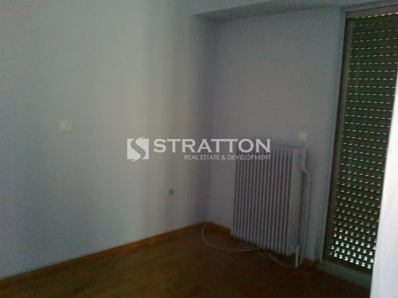 Apartment in Chatzikiriakeio, Piraeus — Photo 10 of 11
