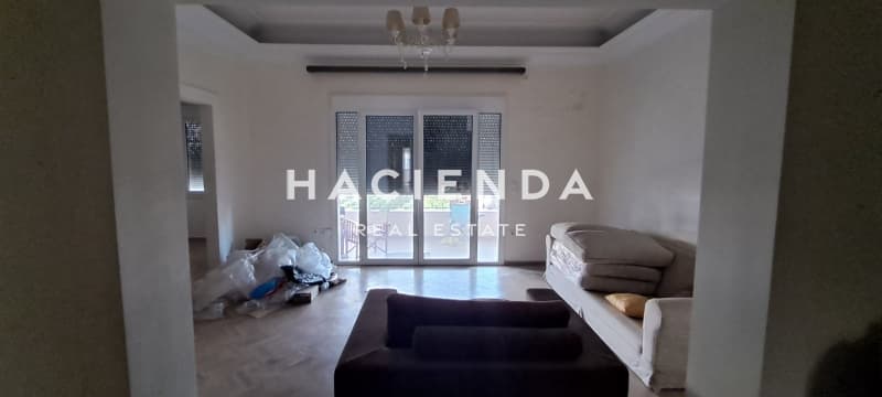 Apartment in Mikrolimano, Piraeus — Photo 2 of 16