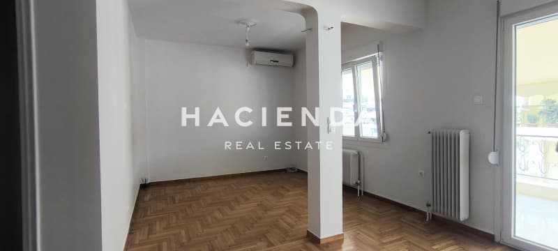 Apartment in Osios Loukas, Patisia — Photo 15 of 19
