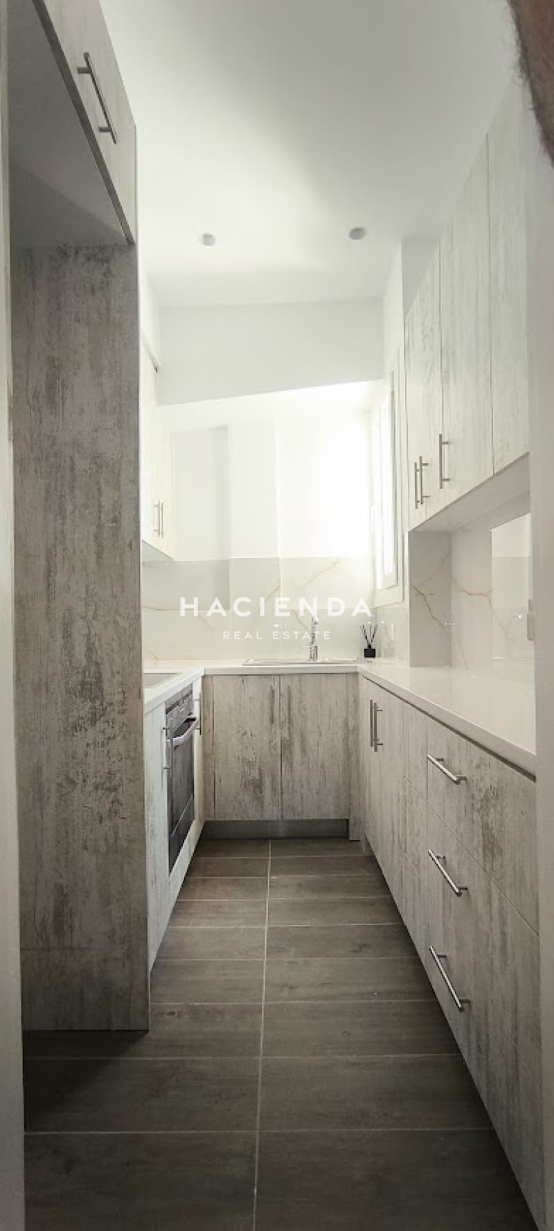 Apartment in Osios Loukas, Patisia — Photo 16 of 19
