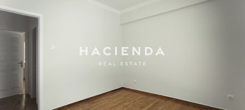 Apartment in Osios Loukas, Patisia — Photo 4 of 19