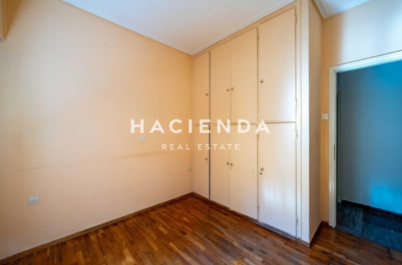 Apartment in Panorama, Dafni — Photo 11 of 15