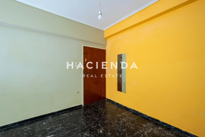 Apartment in Panorama, Dafni — Photo 4 of 15