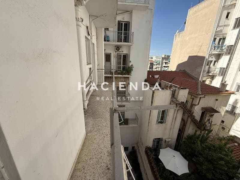 Apartment in Ravenia, Attiki — Photo 18 of 19