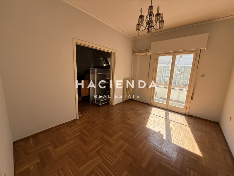 Apartment in Ravenia, Attiki — Photo 3 of 19