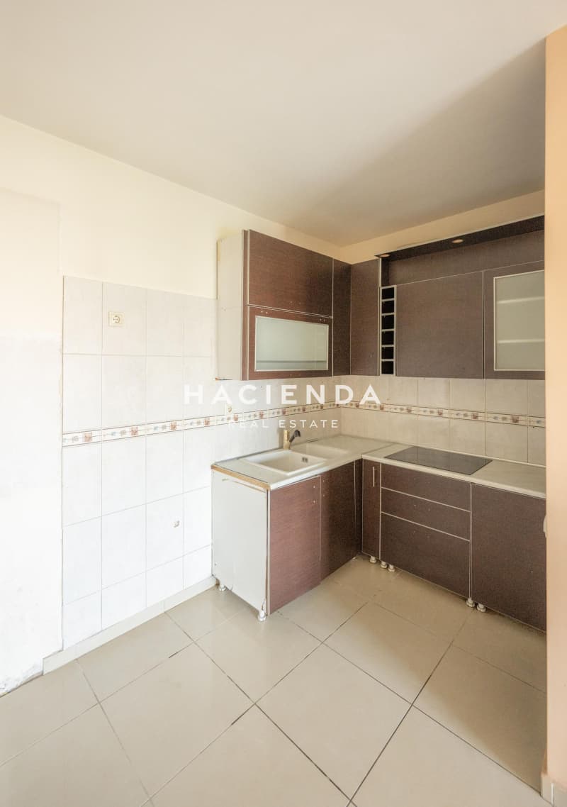 Apartment in Kaminia, Piraeus — Photo 4 of 22