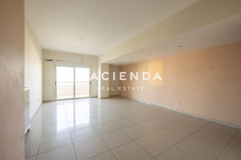 Apartment in Kaminia, Piraeus — Photo 2 of 22
