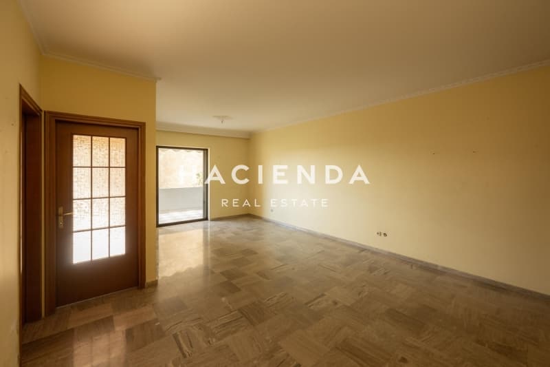 Apartment in Center, Metamorfosi — Photo 2 of 19
