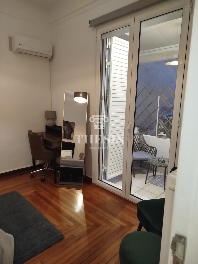 Apartment in Agios Georgios, Kolonaki - Likavitos — Photo 2 of 15