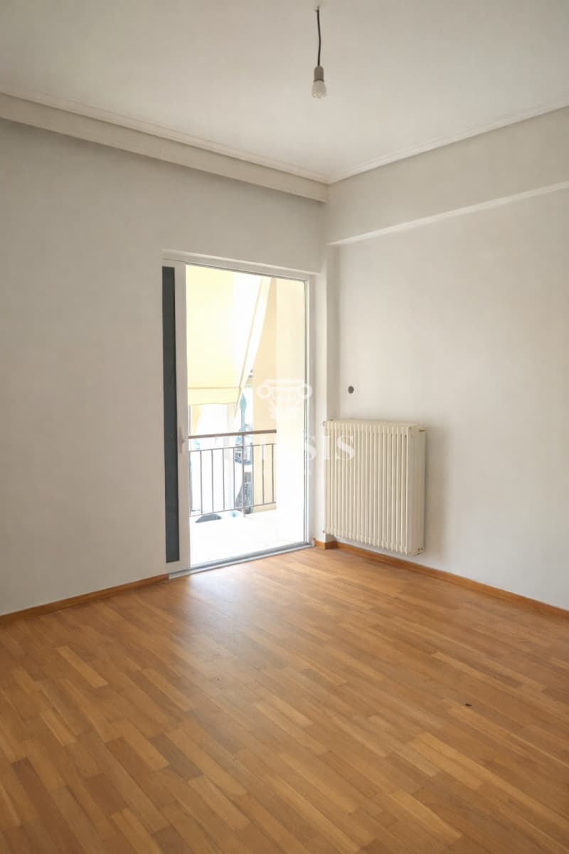 Apartment in Center, Argyroupoli — Photo 7 of 13
