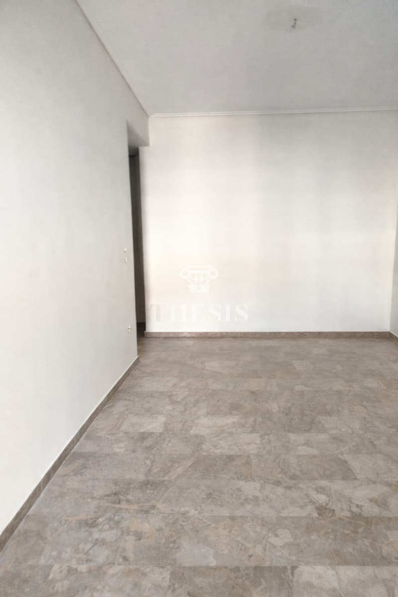 Apartment in Center, Argyroupoli — Photo 3 of 13
