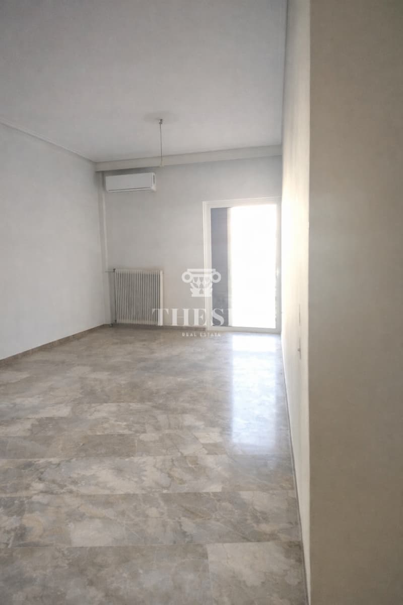 Apartment in Center, Argyroupoli — Photo 5 of 13