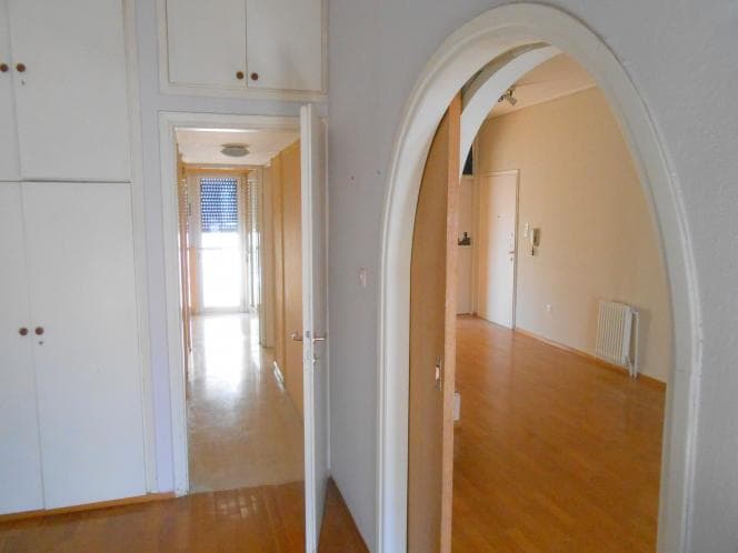 Apartment in Center, Volos — Photo 15 of 25