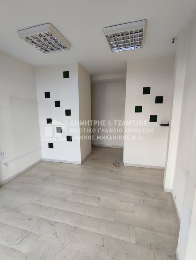 Κατάστημα στην Λεύκα, Βόλος — Φωτογραφία 2 από 10