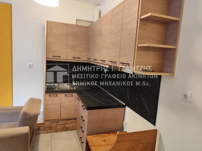 Apartment in Analipsi, Volos — Photo 2 of 11