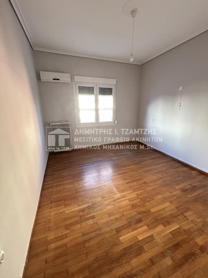 Apartment in Analipsi, Volos — Photo 9 of 13