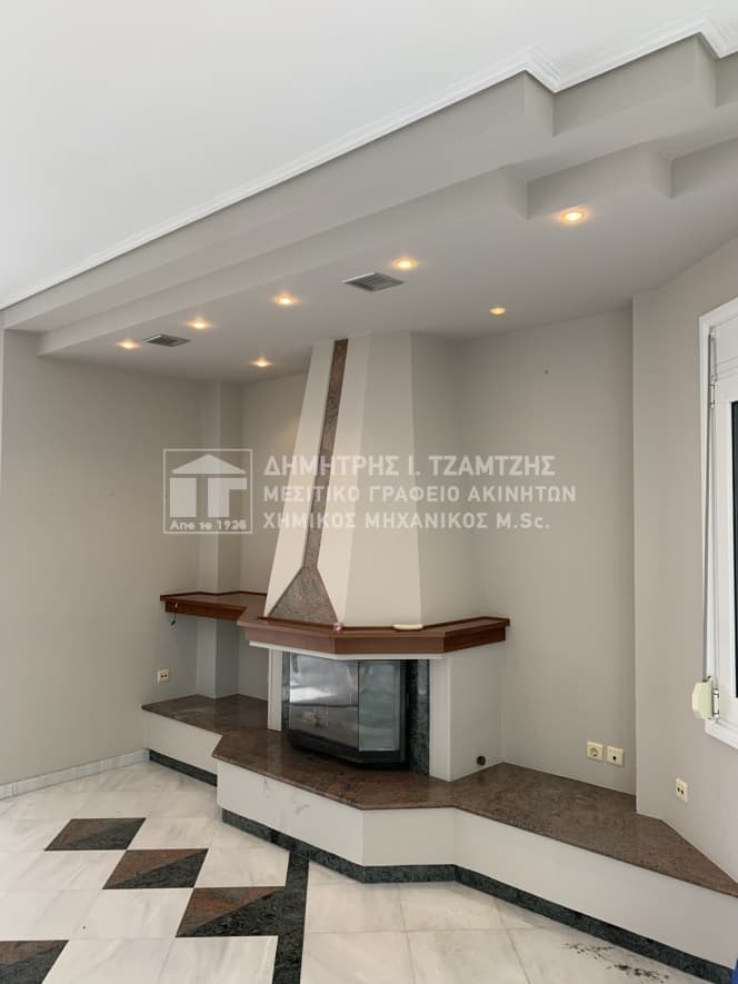 Apartment in Nees Pagases, Volos — Photo 2 of 17