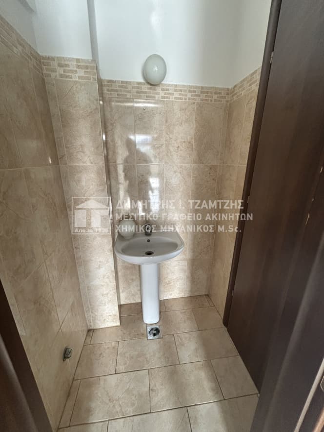 Κατάστημα στην Νέες Παγάσες, Βόλος — Φωτογραφία 10 από 15