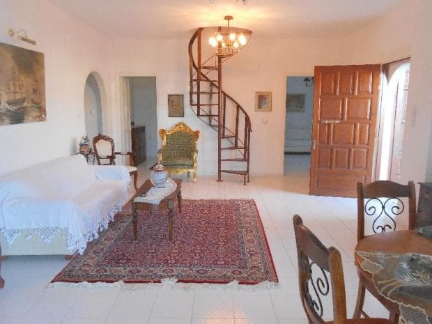 House in Nees Pagases, Volos — Photo 1 of 25