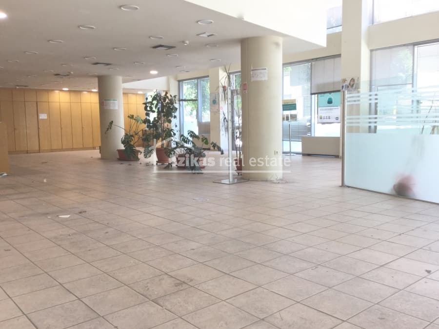 Κατάστημα στην Κέντρο, Ελευθέριο-Κορδελιό — Φωτογραφία 1 από 22