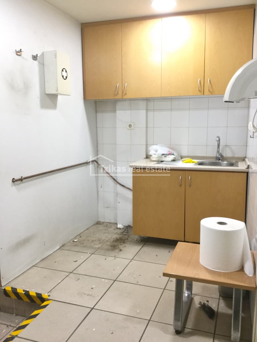 Κατάστημα στην Κέντρο, Ελευθέριο-Κορδελιό — Φωτογραφία 18 από 22