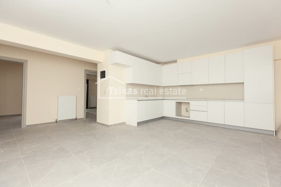 Apartment in Center, Kalamaria — Photo 3 of 25