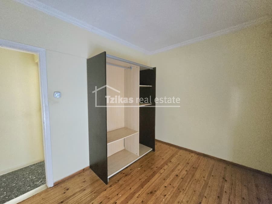 Apartment in Aretsou, Kalamaria — Photo 3 of 16