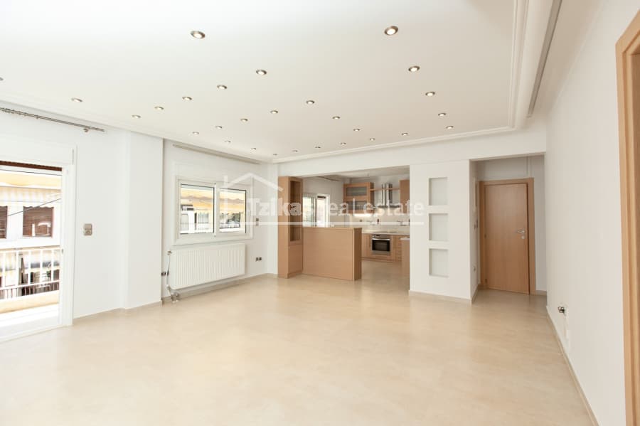 Apartment in Center, Kalamaria — Photo 26 of 30