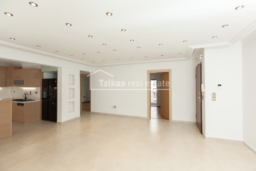 Apartment in Center, Kalamaria — Photo 11 of 30