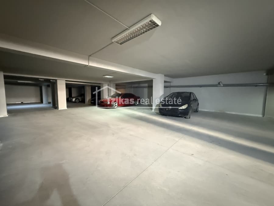 Parking Space in Agios Ioannis, Kalamaria — Photo 13 of 13