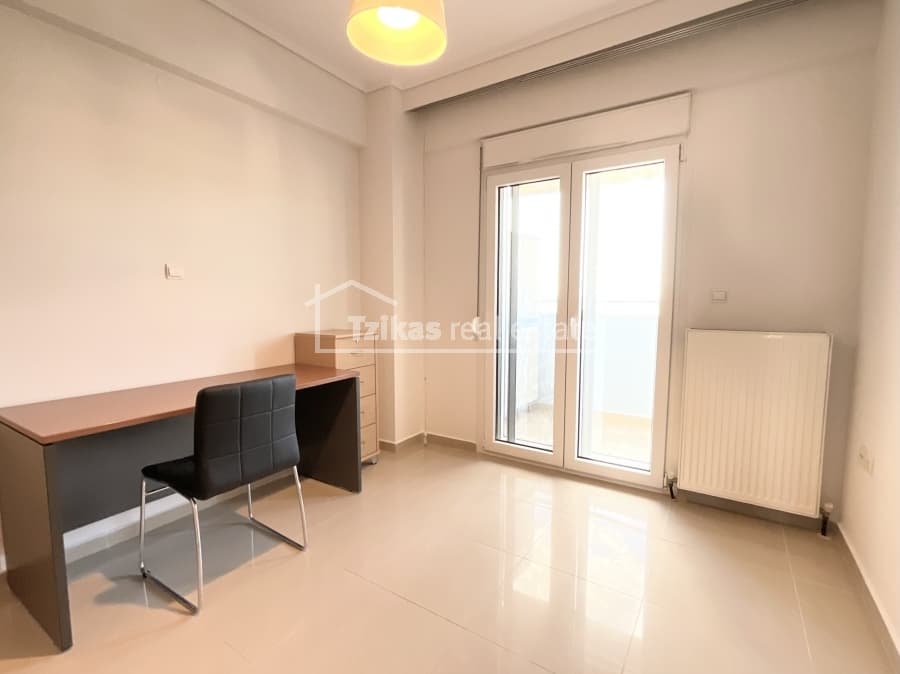 Apartment in Votsi, Kalamaria — Photo 18 of 29