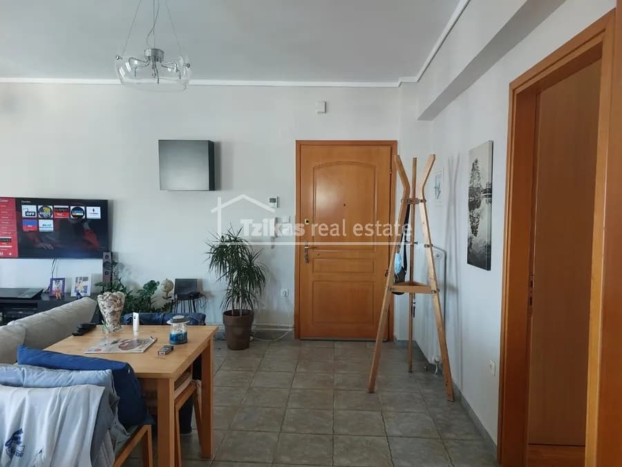 Apartment in Foinikas, Kalamaria — Photo 3 of 21