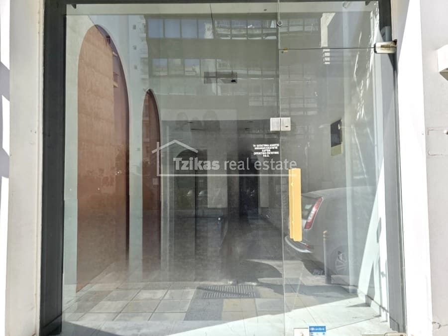 Retail Store in Center, Kalamaria