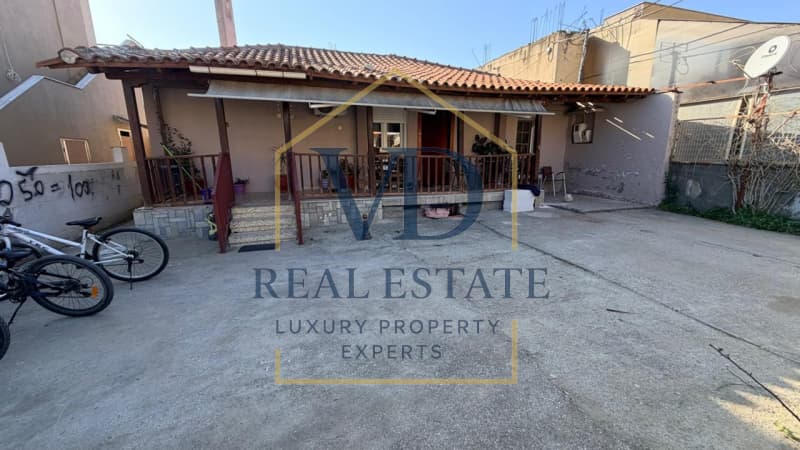 House in Olinthos, Moudania — Photo 1 of 12