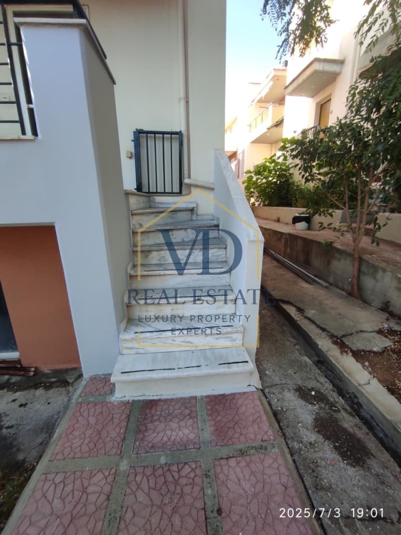 House in Center, Epanomi — Photo 7 of 30