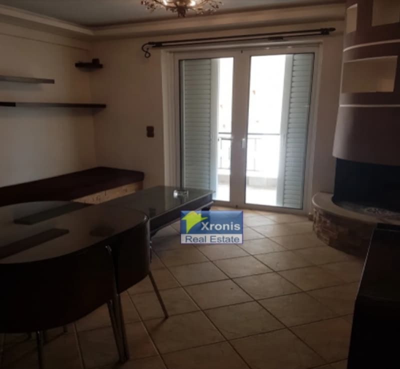 Apartment in Chrisoupoli, Peristeri — Photo 2 of 17