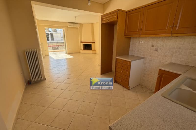 Apartment in Center, Ilion — Photo 4 of 15