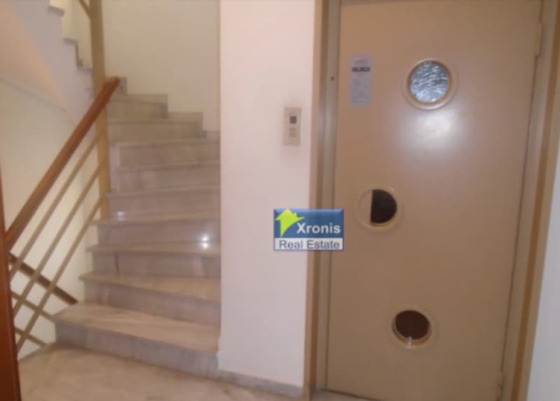 Apartment in Center, Ilion — Photo 14 of 15