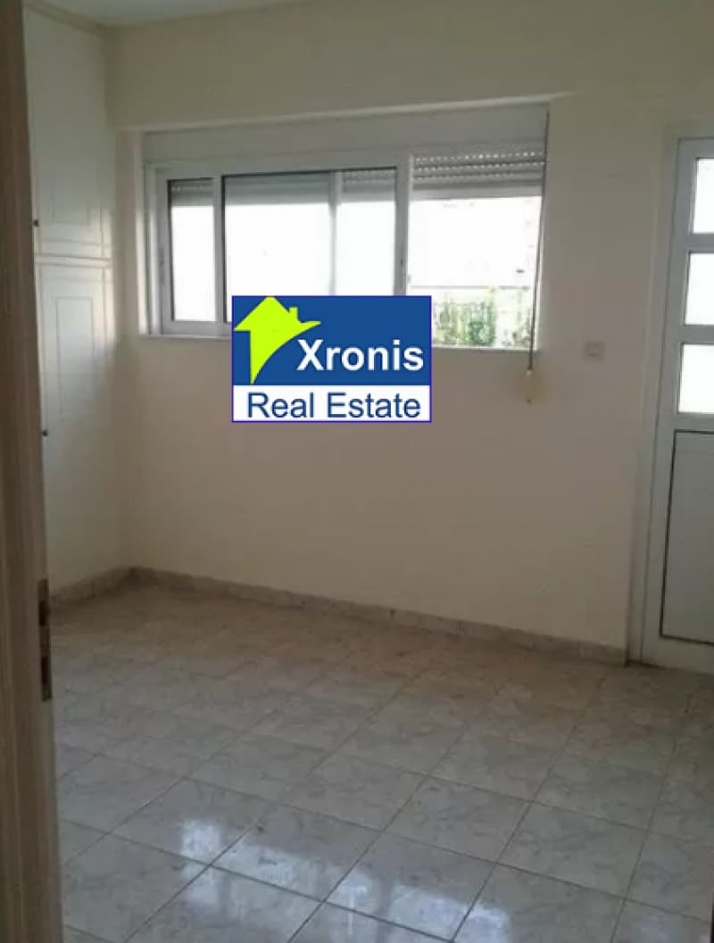 Apartment in Center, Ilion — Photo 5 of 9