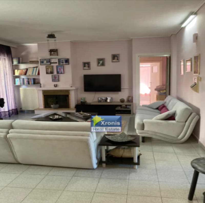 Apartment in Metamorfosi, Chalandri — Photo 2 of 18