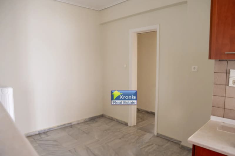 Apartment in Prasinos Lofos, Iraklio — Photo 10 of 22