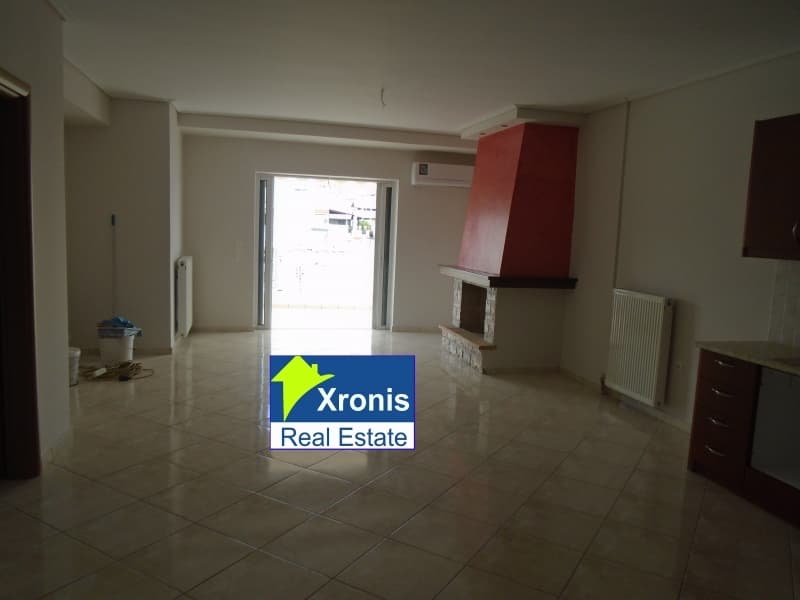 Apartment in Center, Ilion — Photo 4 of 14
