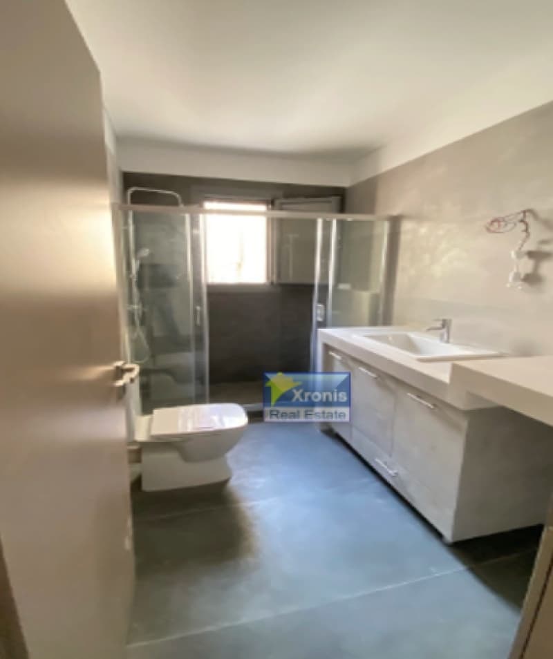 Apartment in Center, Ilion — Photo 13 of 17